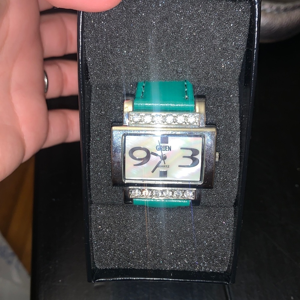 NEW Gruen Emerald Watch
